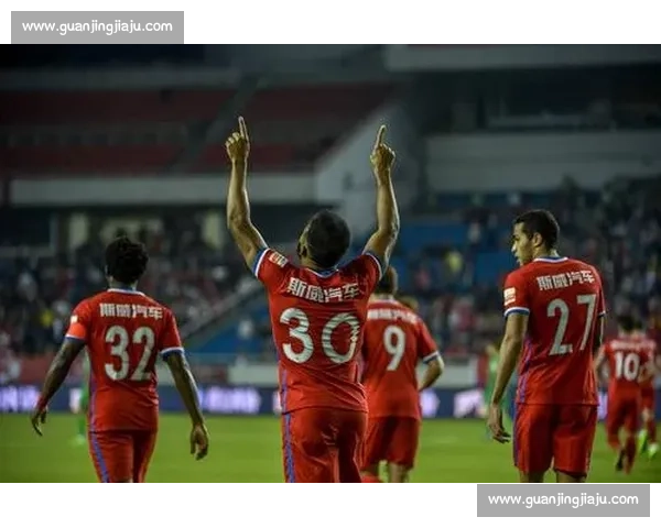 重庆队迎战恒大，鏖战激烈谁能笑到最后，赛场风云再起